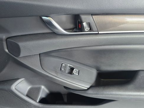 Used 2018 Honda Accord Sport image 20