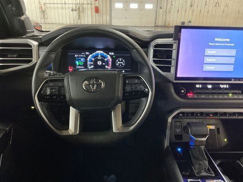 Used 2023 Toyota Tundra Platinum image 15