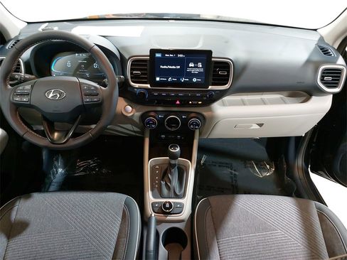 New 2026 Hyundai Venue SEL image 9