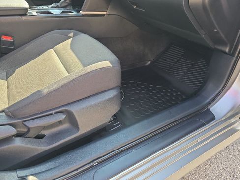 Used 2025 Toyota Camry LE FWD image 38