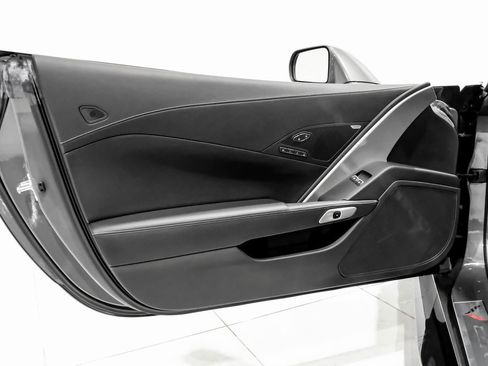 Used 2015 Chevrolet Corvette Z06 w/ 2LZ Preferred Equipment Group image 29