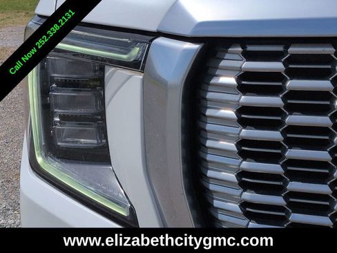 Used 2021 GMC Yukon XL Denali image 10