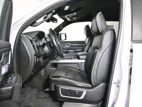 Used 2020 RAM 1500 Laramie AWD/4WD image 21