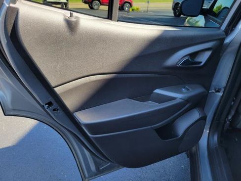 Used 2024 Chevrolet Trax ACTIV w/ Sunroof Package FWD image 29