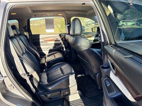 Used 2021 Subaru Ascent Touring image 23