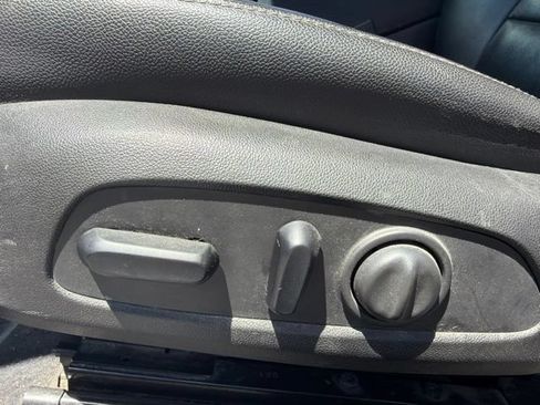 Used 2018 Chevrolet Malibu LT w/ Leather Package FWD image 23