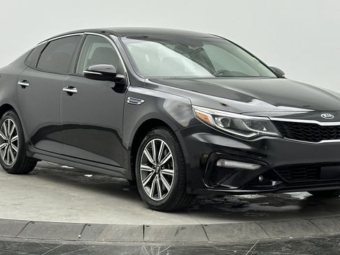 Used 2019 Kia Optima EX image 3