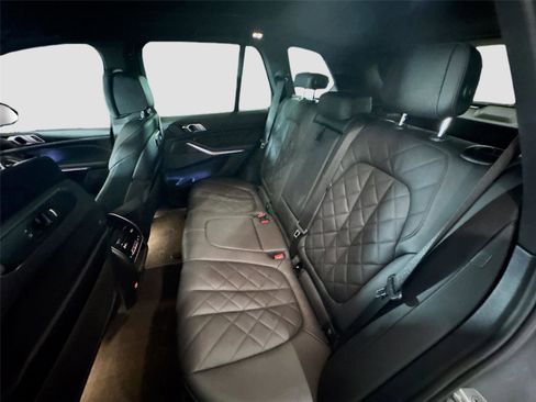 Used 2024 BMW X5 sDrive40i image 10