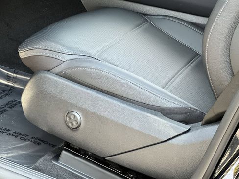 Certified 2025 Mercedes-Benz GLC 350e 4MATIC image 12