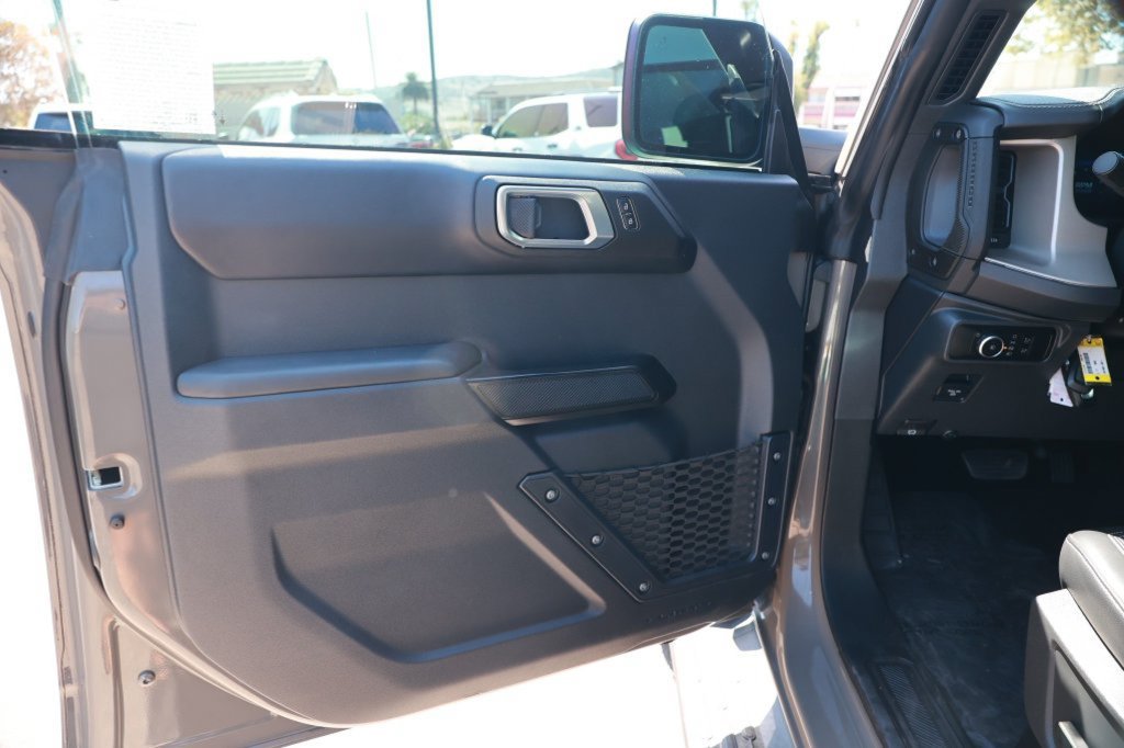 Used 2025 Ford Bronco Outer Banks AWD/4WD image 20