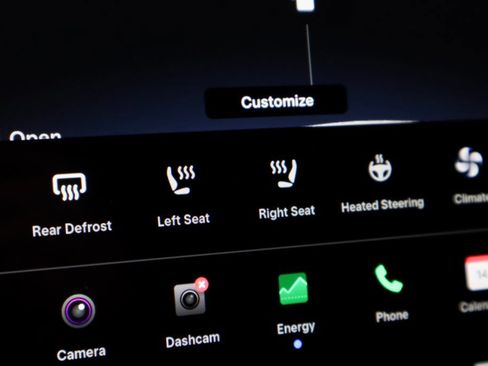 Used 2024 Tesla Model Y Long Range AWD/4WD image 5