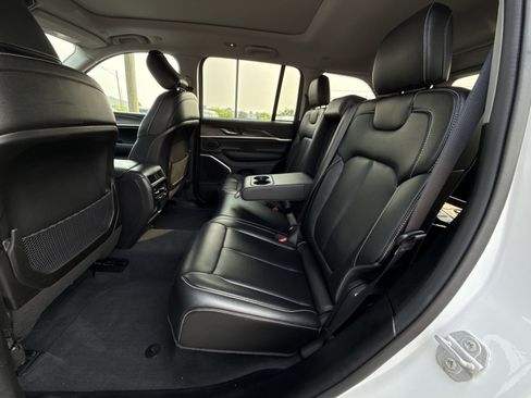Used 2023 Jeep Grand Cherokee 4WD 4xe image 25
