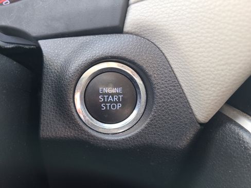 Used 2019 Toyota RAV4 XLE image 27