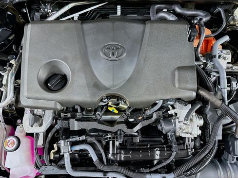 Used 2026 Toyota Camry SE w/ Multimedia Upgrade Package FWD image 32