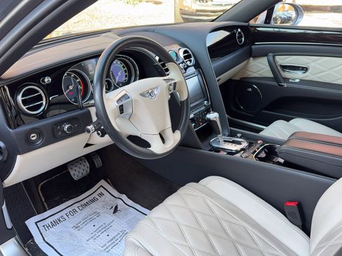 Used 2014 Bentley Flying Spur W12 image 12