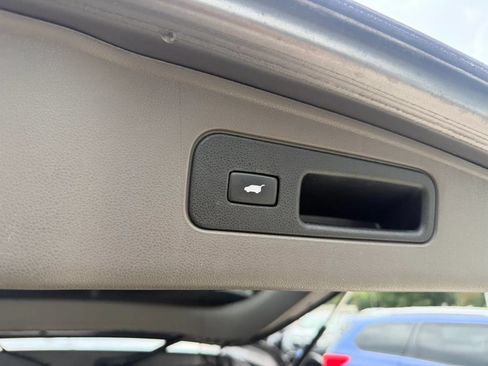Used 2013 Honda Odyssey Touring Elite image 8