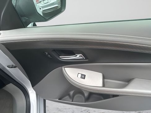 Used 2017 Chevrolet Impala LS FWD image 21
