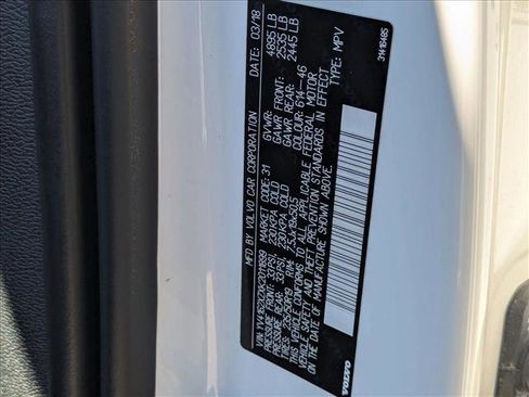 Used 2019 Volvo XC40 T5 Momentum image 23