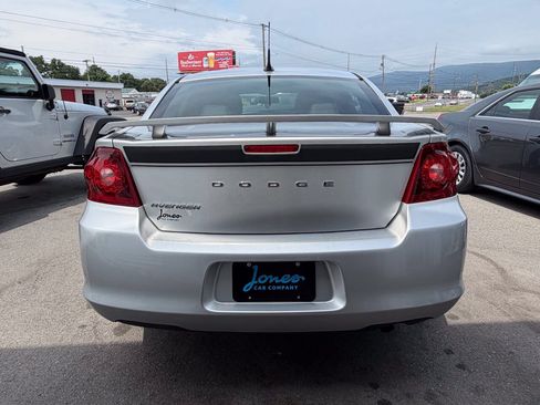 Used 2011 Dodge Avenger Lux FWD image 7