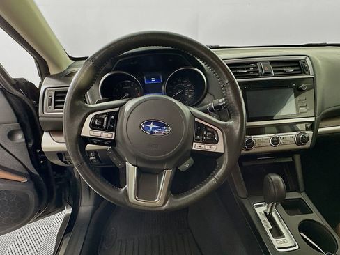 Used 2017 Subaru Outback 3.6R Touring AWD/4WD image 16