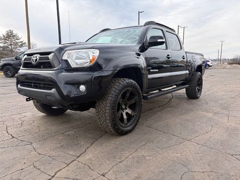 Used 2015 Toyota Tacoma 4x4 Double Cab w/ TRD Sport Package image 1