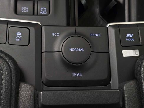 Used 2025 Toyota Grand Highlander AWD Hybrid image 34