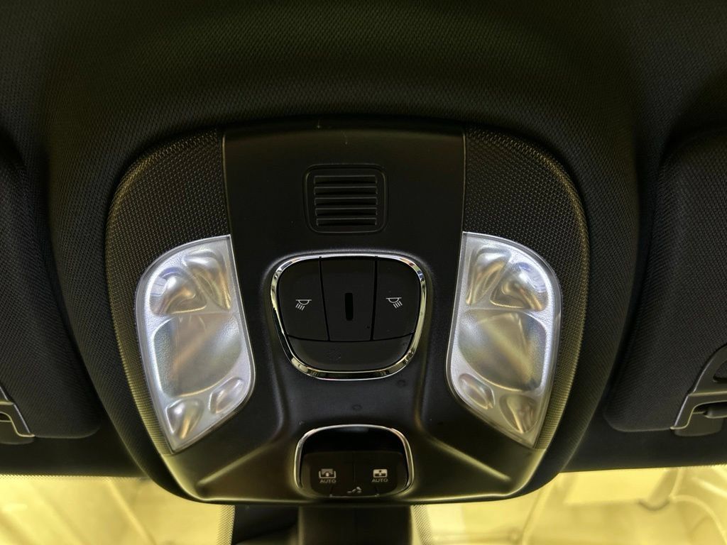 Used 2023 Jeep Compass High Altitude AWD/4WD image 26