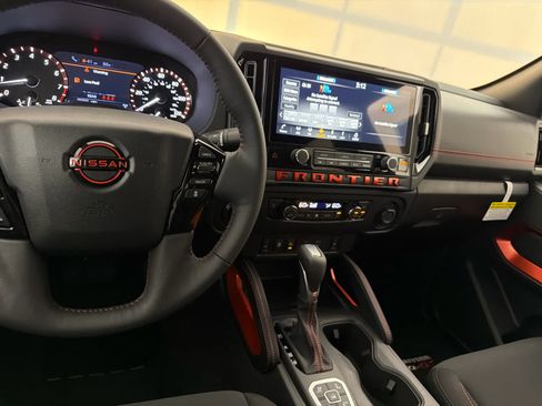 New 2026 Nissan Frontier PRO-4X w/ Tow Package AWD/4WD image 18