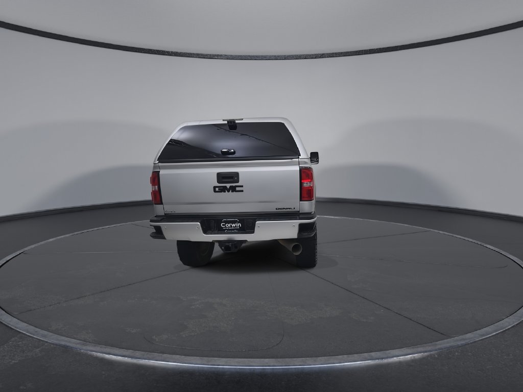 Used 2017 GMC Sierra 2500 Denali w/ Duramax Plus Package AWD/4WD image 15