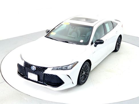 Certified 2020 Toyota Avalon XSE image 14