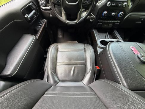Used 2023 GMC Sierra 2500 Denali AWD/4WD image 18