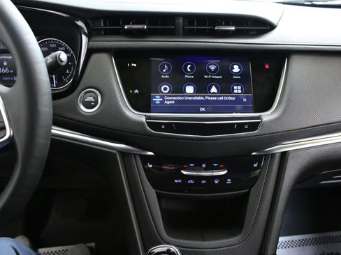 Used 2025 Cadillac XT5 Luxury AWD/4WD image 19