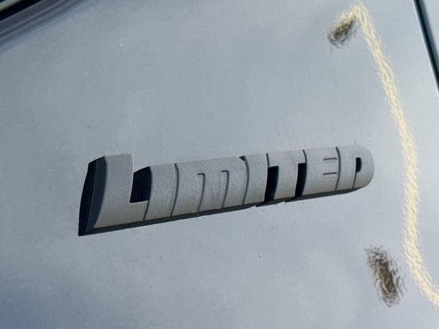 Used 2026 Toyota Tundra Limited AWD/4WD image 5