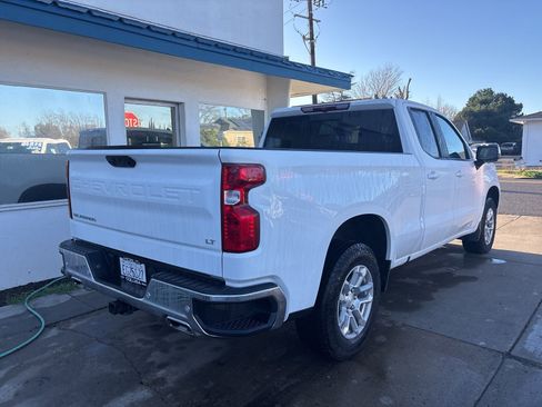 Used 2025 Chevrolet Silverado 1500 LT w/ Z71 Off-Road Package image 4