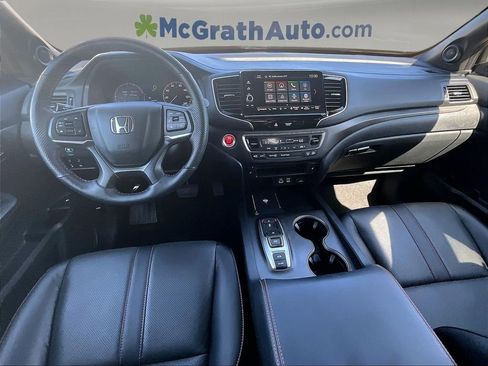 Used 2025 Honda Ridgeline TrailSport image 9