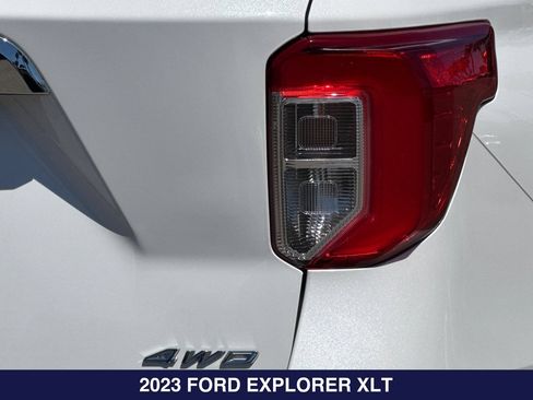 Certified 2023 Ford Explorer XLT w/ Equipment Group 202A AWD/4WD image 30