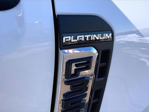 Used 2023 Ford F350 Platinum image 32