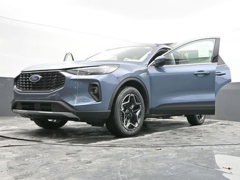 New 2026 Ford Escape Platinum w/ Premium Technology Package image 70