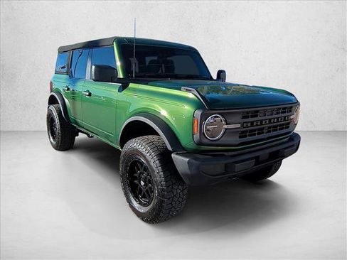 Used 2022 Ford Bronco 4-Door image 3