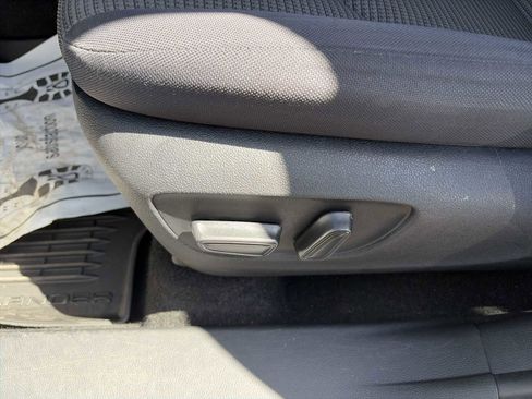 Used 2023 Toyota Highlander L FWD image 14