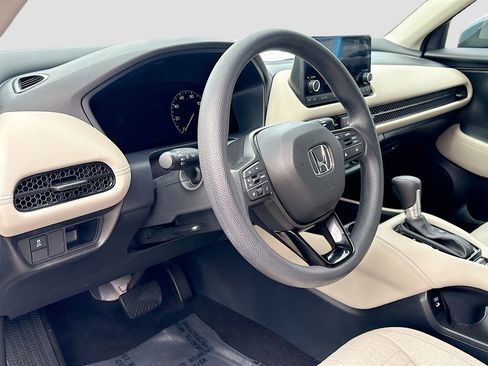 Used 2025 Honda HR-V LX image 9
