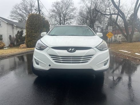 Used 2014 Hyundai Tucson SE AWD/4WD image 3