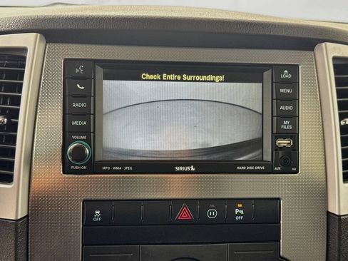 Used 2010 Jeep Grand Cherokee Laredo AWD/4WD image 16