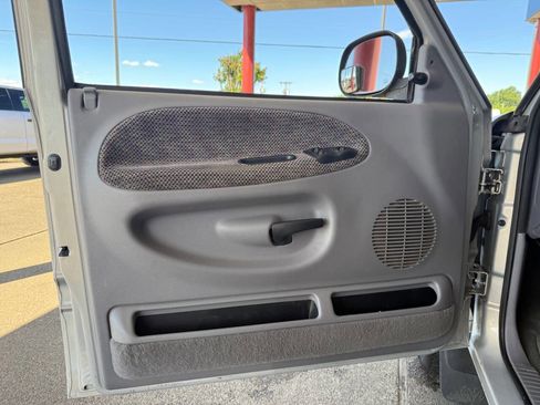Used 2000 Dodge Ram 2500 Truck 2WD Quad Cab image 8