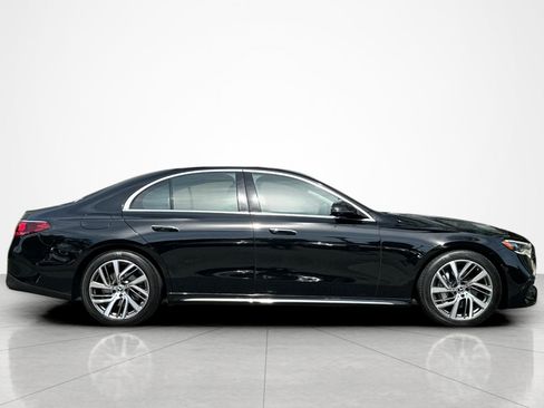 Used 2024 Mercedes-Benz E 350 4MATIC Sedan image 6