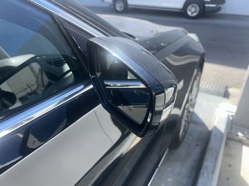 Used 2018 Cadillac CT6 Luxury image 9