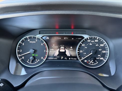 Used 2025 Nissan Rogue SV AWD/4WD image 19