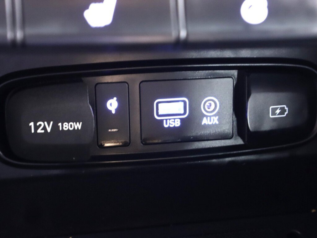 Used 2020 Hyundai Santa Fe Limited FWD image 25