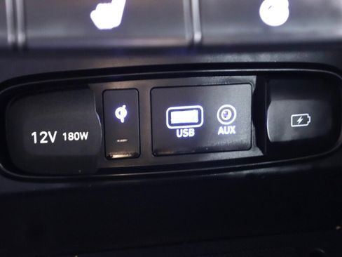 Used 2020 Hyundai Santa Fe Limited FWD image 25
