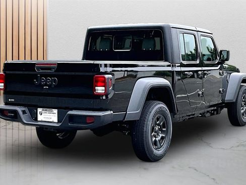New 2026 Jeep Gladiator Sport AWD/4WD image 9